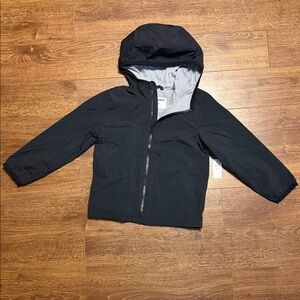 NWT Old Navy Boys size 5 Black Hooded Jacket